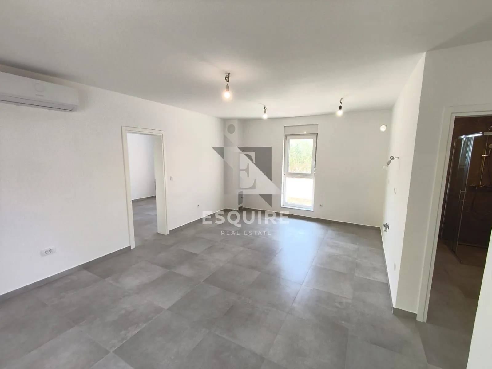 sukošan - trosoban stan u prizemlju s2 samo 60m od mora - 91m2 - slika 31