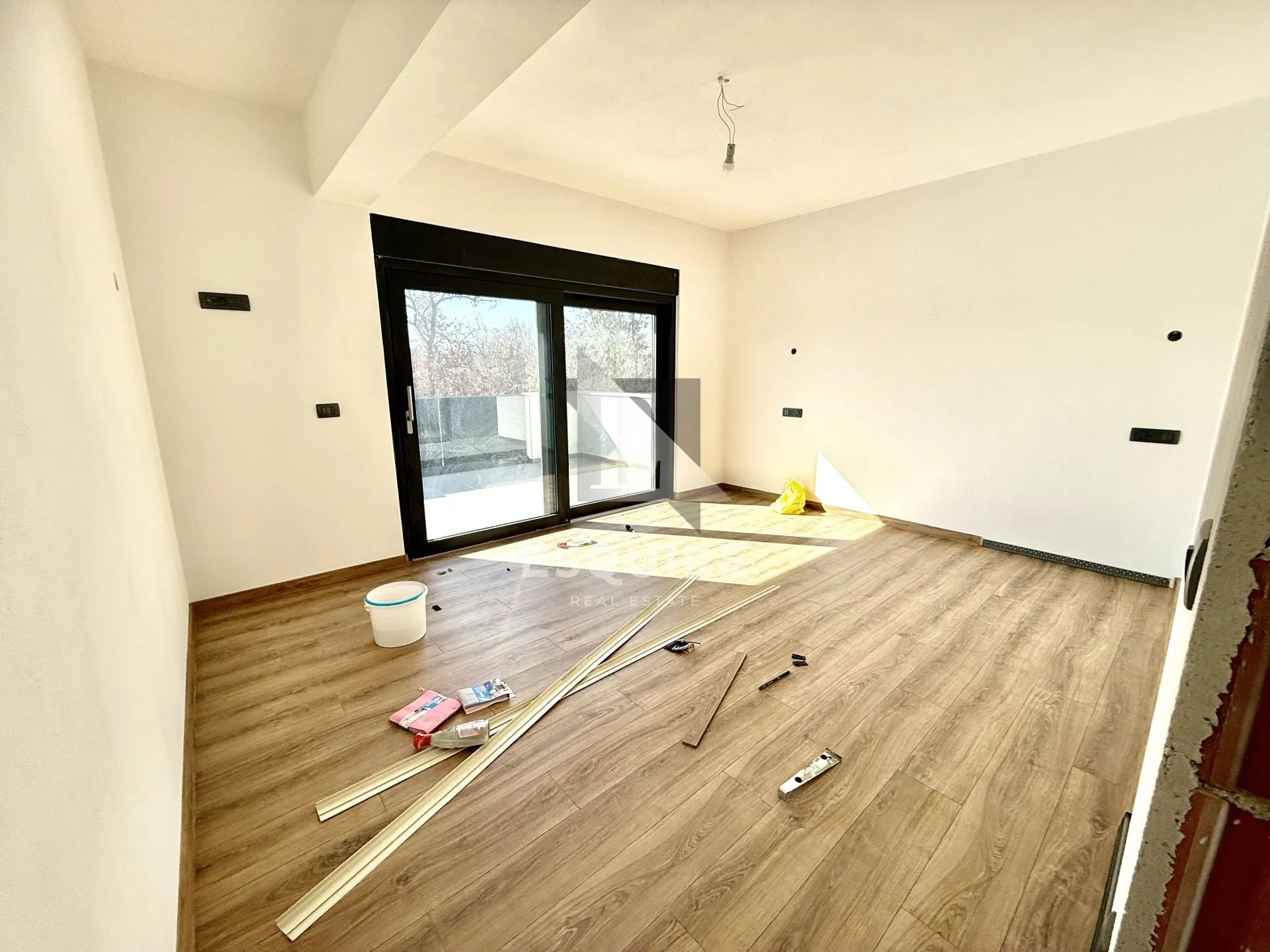 zaton - na prodaju luksuzna samostojeća vila s bazenom i garažom!! - slika 21