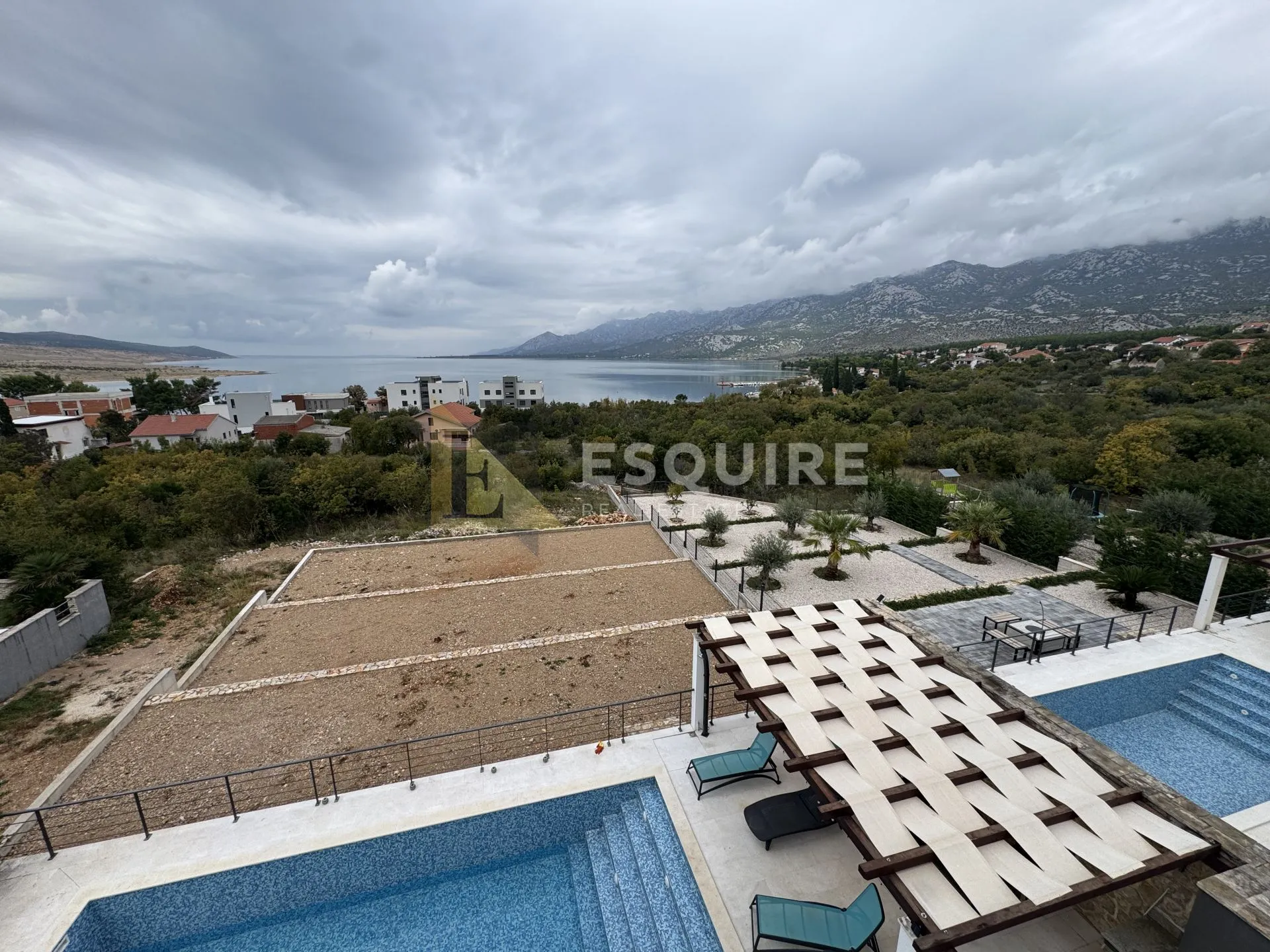 rovanjska - vila katnica s bazenom i velikim vrtom u blizini mora - 270m2 - slika 48
