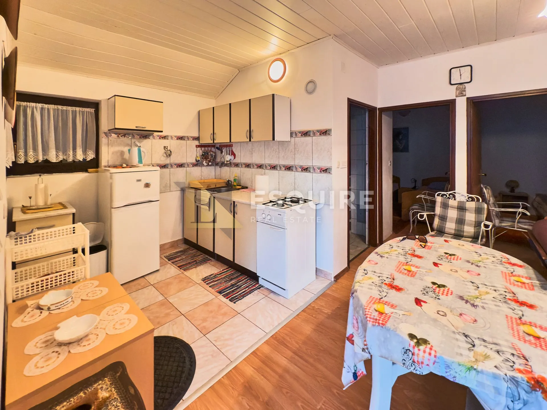 privlaka-sabunike, dvojna kuća s dva apartmana – 700 m od pješčane plaže!! - slika 32