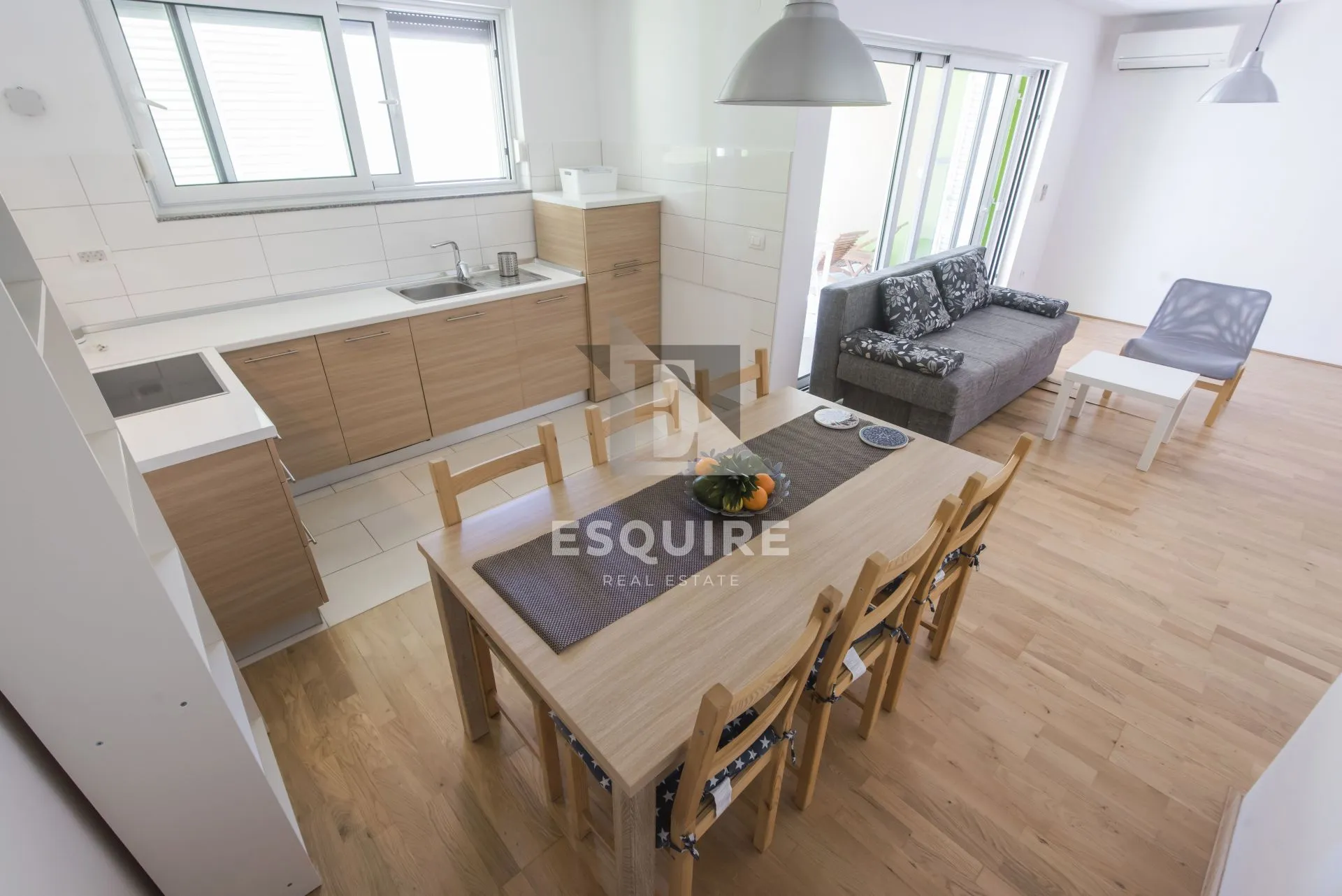 privlaka – namješten apartman u prizemlju s velikim vrtom, 90 m od mora!! - slika 9