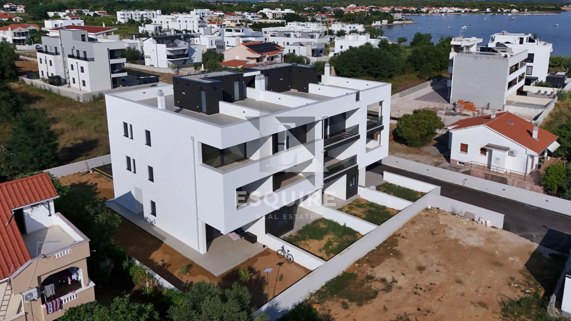 privlaka - trosoban stan s5 na 1. katu, useljivo - 106m2 - slika 12