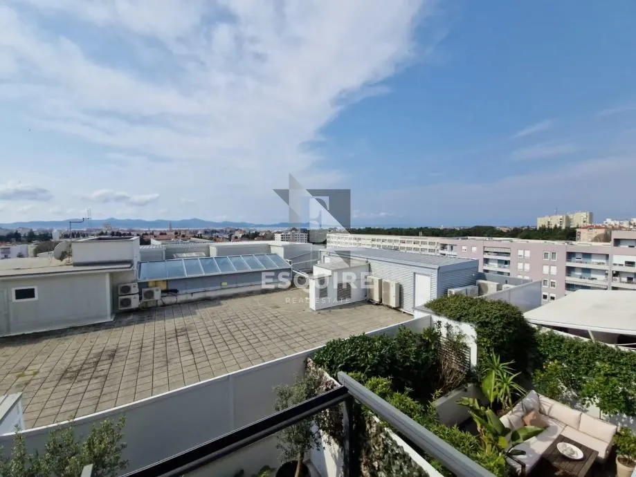 zadar - višnjik - dvoetažni dvosobni stan s garažom - 91m2 - slika 2