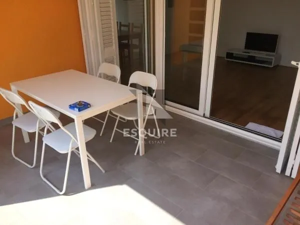privlaka – namješten apartman u prizemlju s velikim vrtom, 90 m od mora!! - slika 10