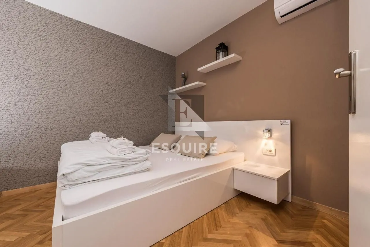 zadar - zgrada u centru stare jezgre grada sa 6 apartmana i 2 poslovna prostora - slika 39