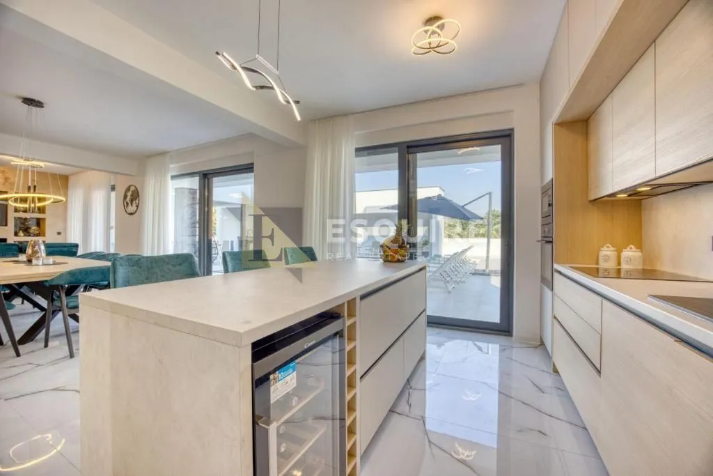 zaton - luksuzna četverosobna vila, 2 bazena - 234m2 - slika 14
