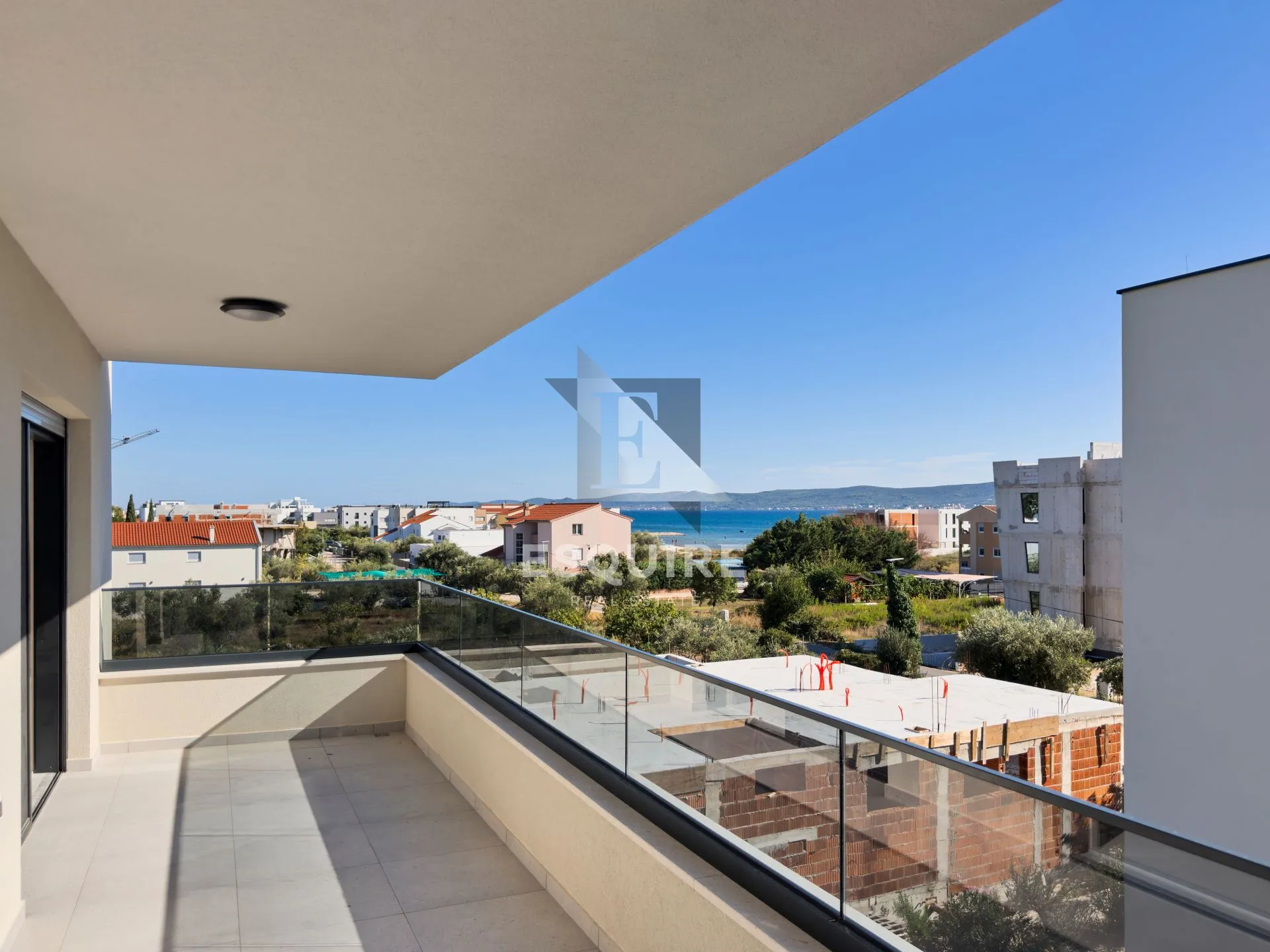 sukošan - dvosoban penthouse s5, izlaz iz stana na krovnu terasu - 92m2! - slika 2