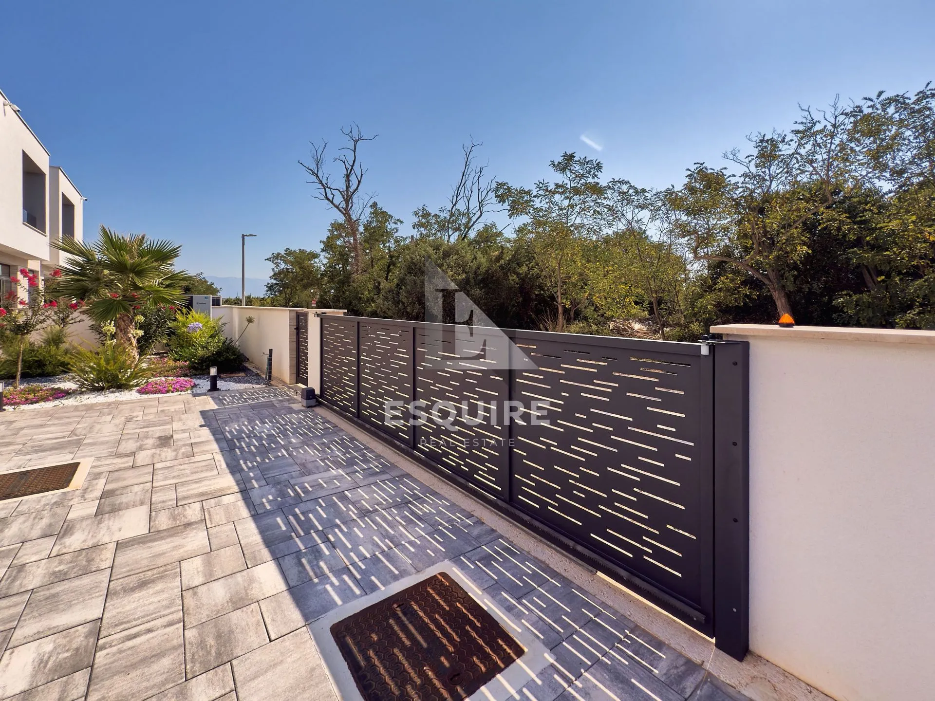 nin - zaton - moderna duplex vila s bazenom!! - slika 11