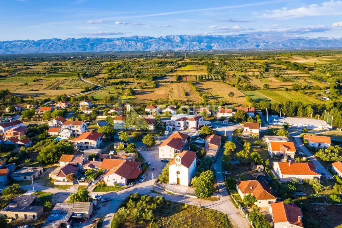 ZADAR - BRIŠEVO, GRAĐEVINSKO ZEMLJIŠTE OD 963 m²!! - Briševo, Poličnik