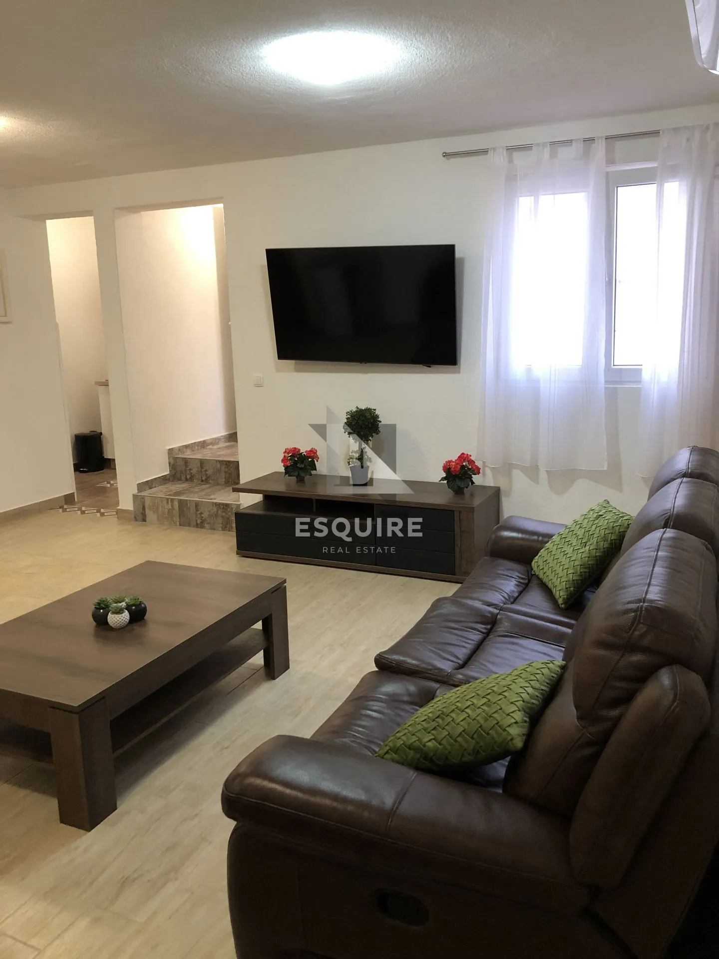 zadar - maslenica stan s pogledom na more i vrtom! prilika - slika 1