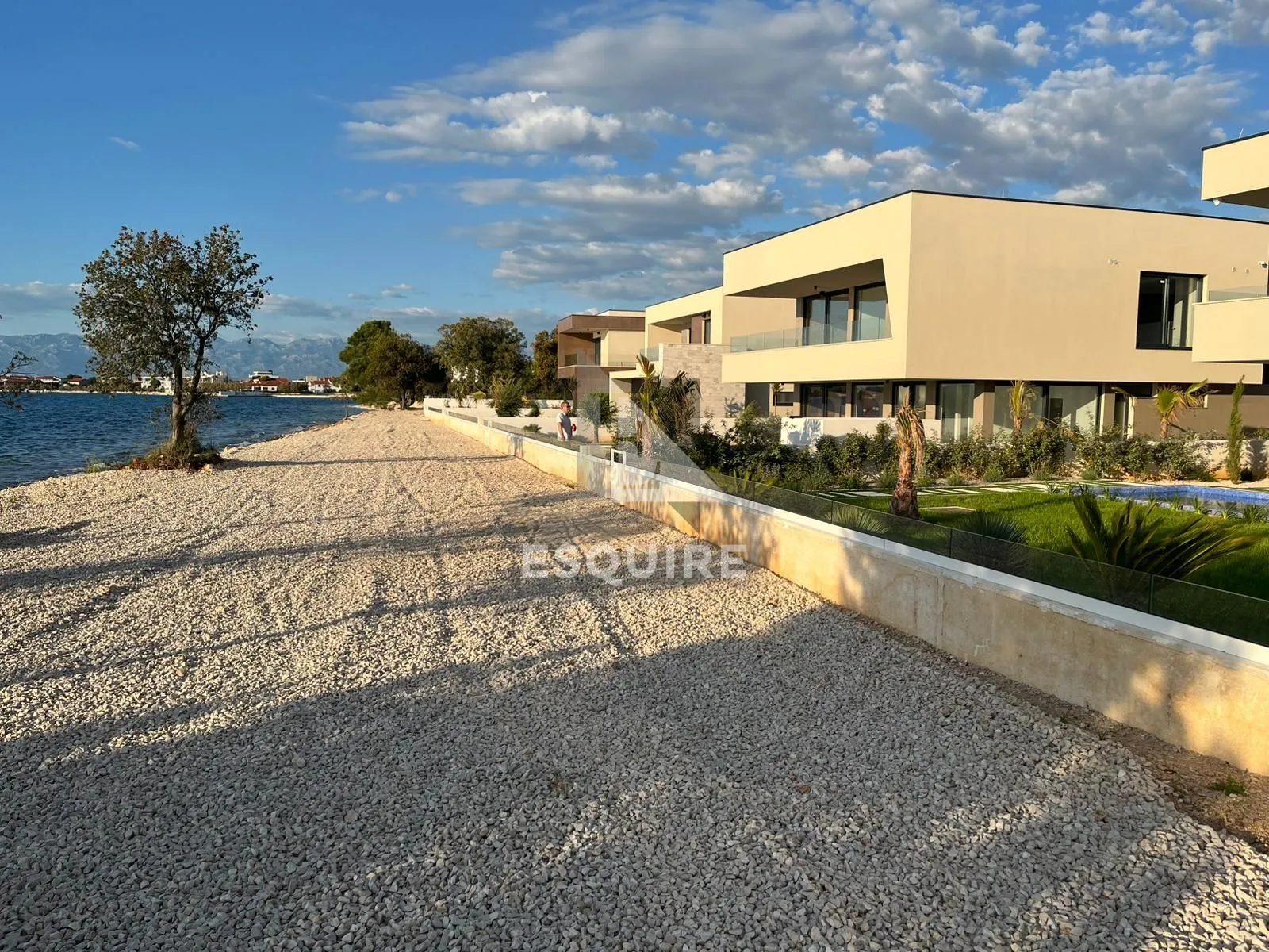 zaton - luksuzna četverosobna vila 1. red do mora - 240m2 - slika 13