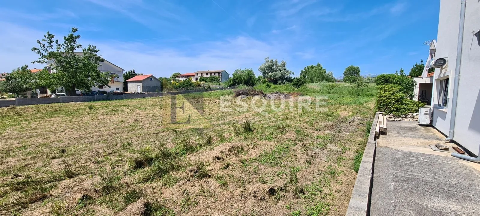 ljubač - atraktivno zemljište 1. red do mora - 1500m2 - slika 6