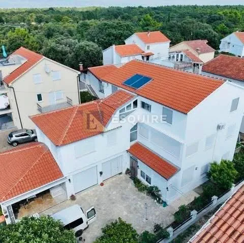 zadar-petrčane apartmanska kuća s 5 apartmana i stanom - slika 15