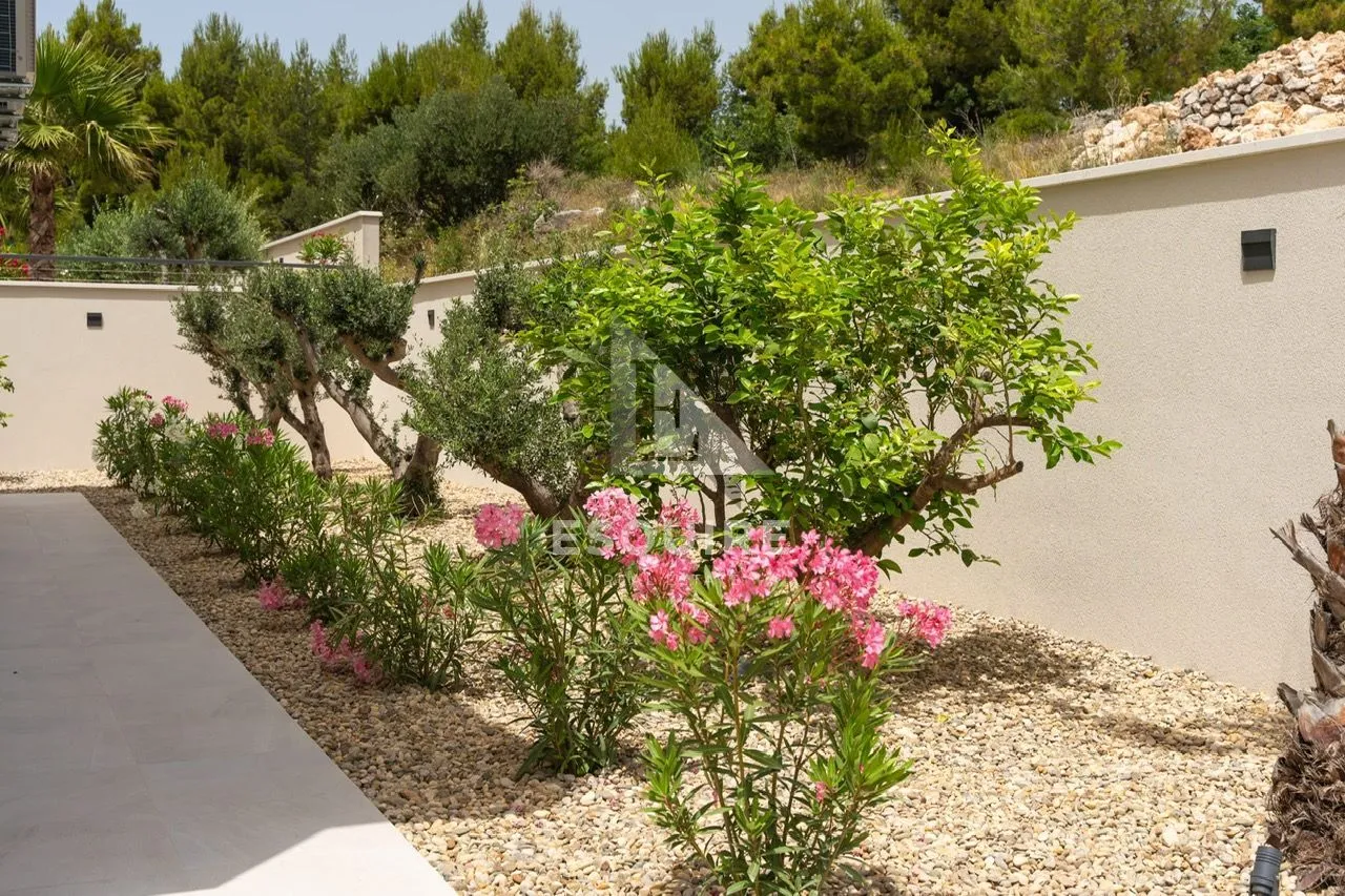 split - podstrana vila olea - 618m2 - slika 27