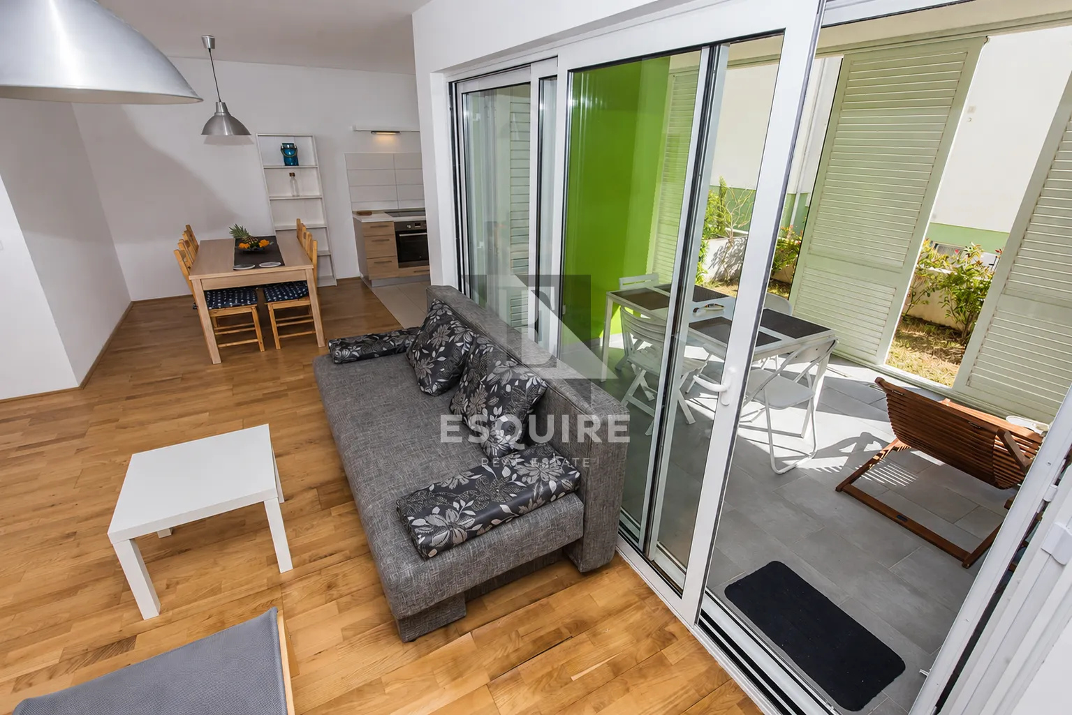 privlaka – namješten apartman c1 u prizemlju s velikim vrtom, 90 m od mora!! - slika 4