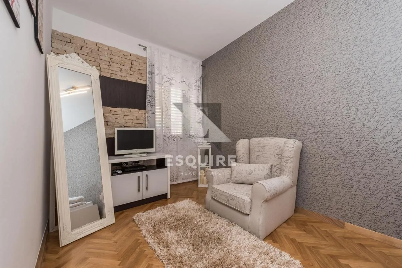 zadar - zgrada u centru stare jezgre grada sa 6 apartmana i 2 poslovna prostora - slika 33