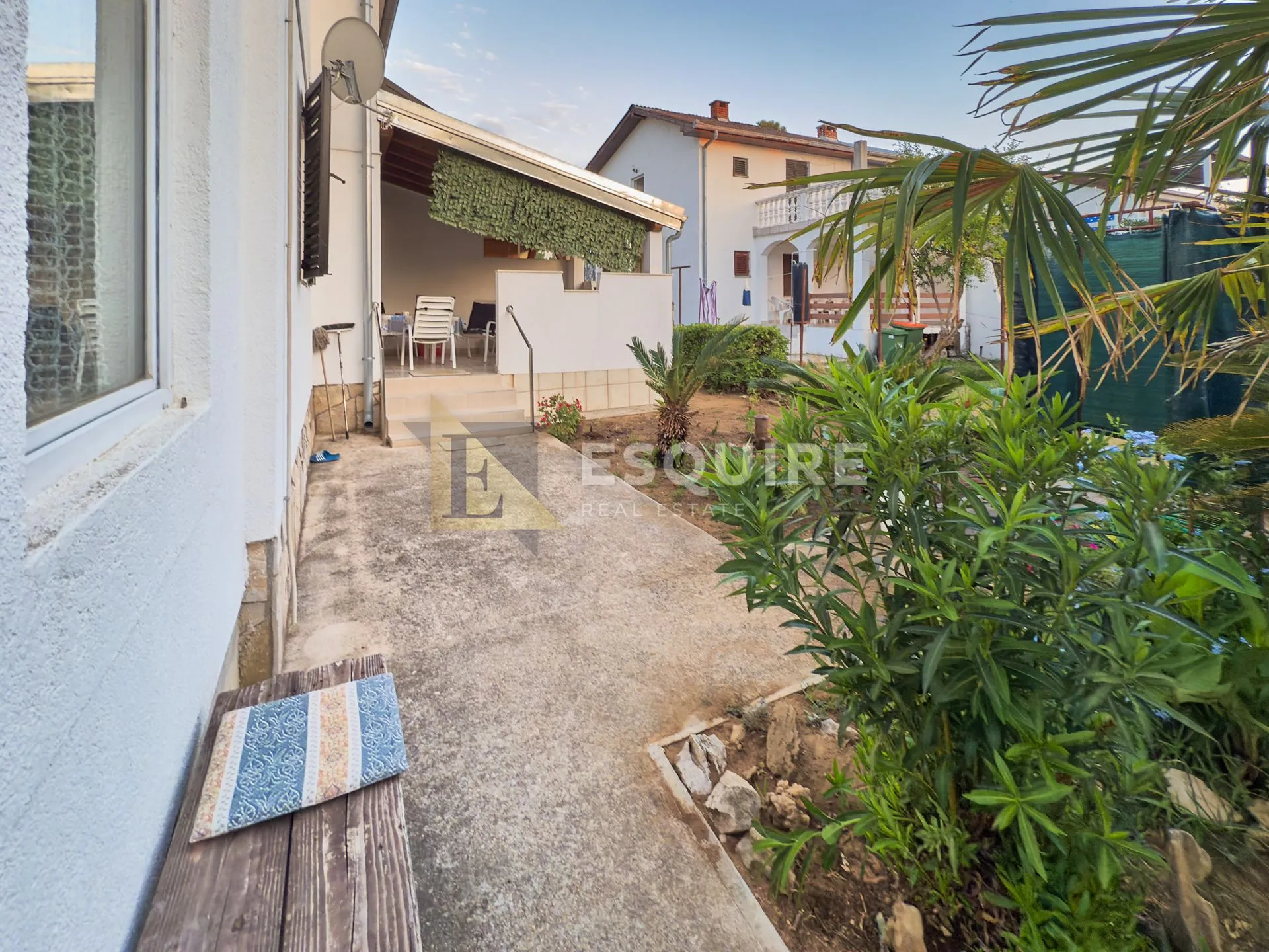 privlaka-sabunike, dvojna kuća s dva apartmana – 700 m od pješčane plaže!! - slika 6