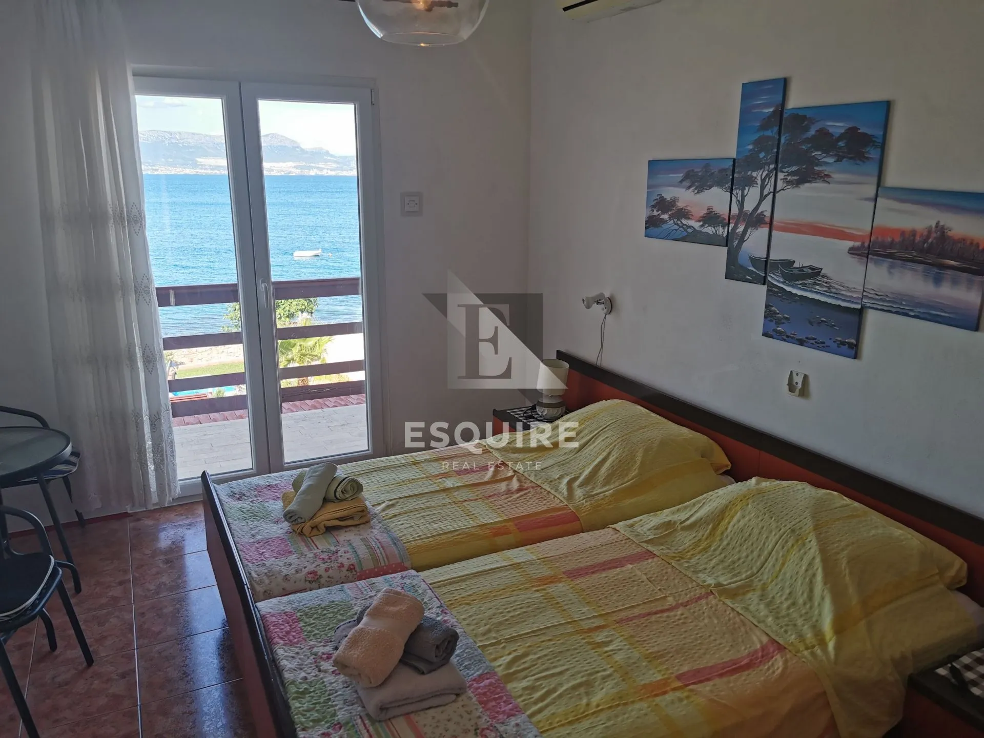 čiovo - slatine villa u prvom redu do mora - slika 25