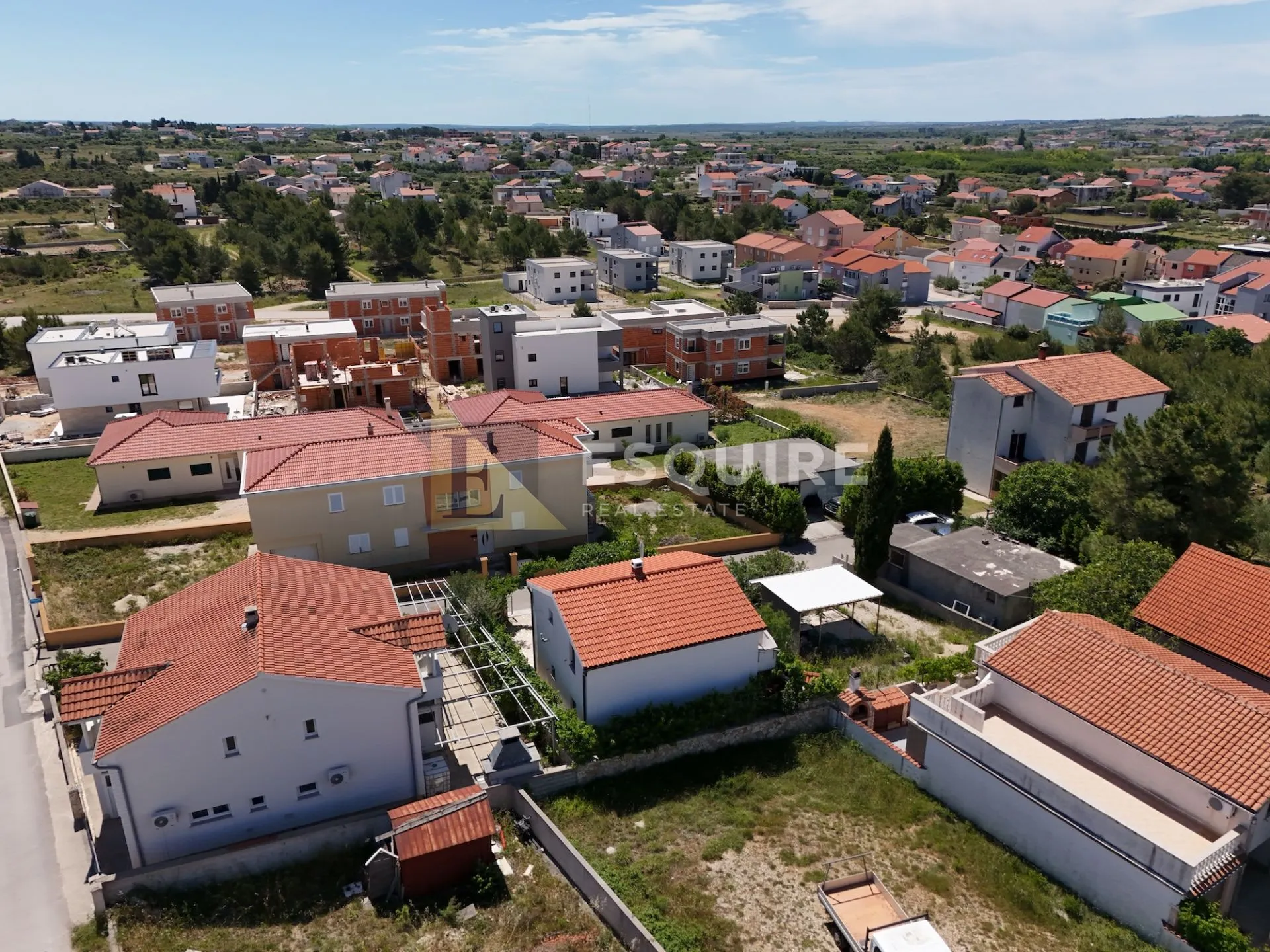 vrsi - samostojeća katnica sa dvije stambene jedinice - 250m2 - slika 38