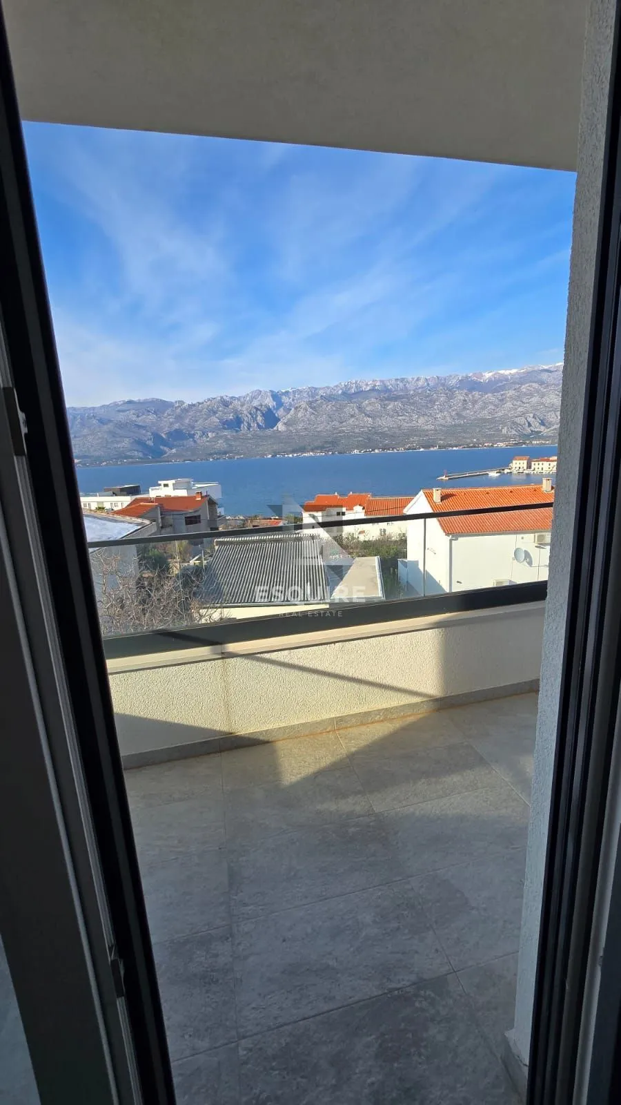 vinjerac - trosoban penthouse s krovnom terasom i panoramskim pogledom na more!! - slika 2