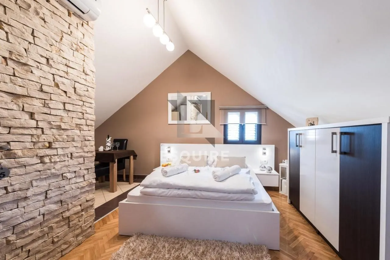 zadar - zgrada u centru stare jezgre grada sa 6 apartmana i 2 poslovna prostora - slika 20