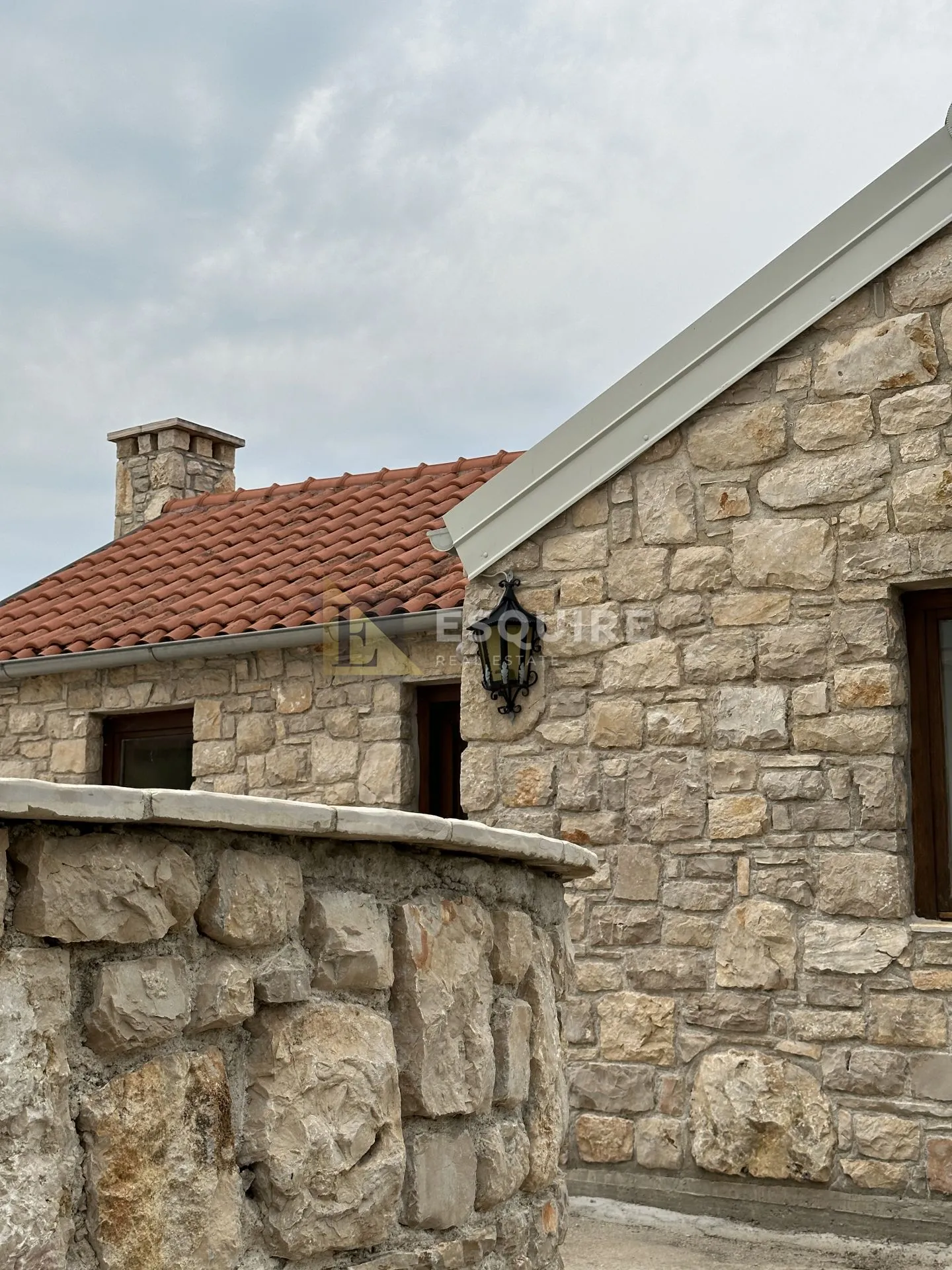 donja jagodnja - apartmanska kuća s bazenom - 540m2 - slika 25
