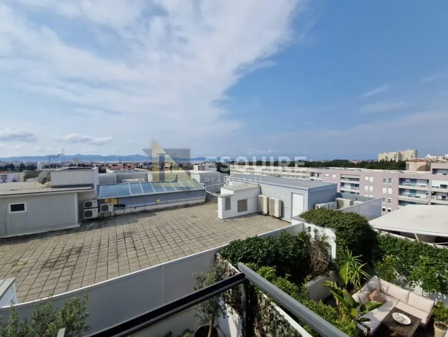 zadar - višnjik - dvoetažni dvosobni stan s garažom - 91m2 - slika 2