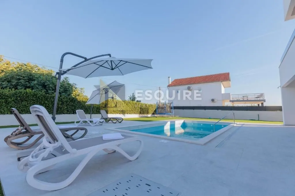 vrsi - moderna vila od 170 m2 s bazenom!! - slika 10