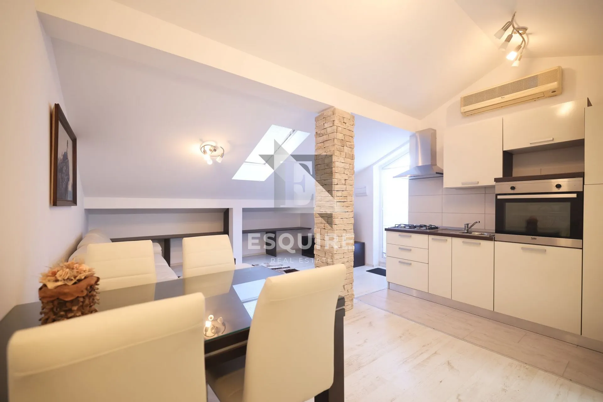 zaton - nin dvoetažni namješten apartman 135,37 m² - 250 m od mora! - slika 27