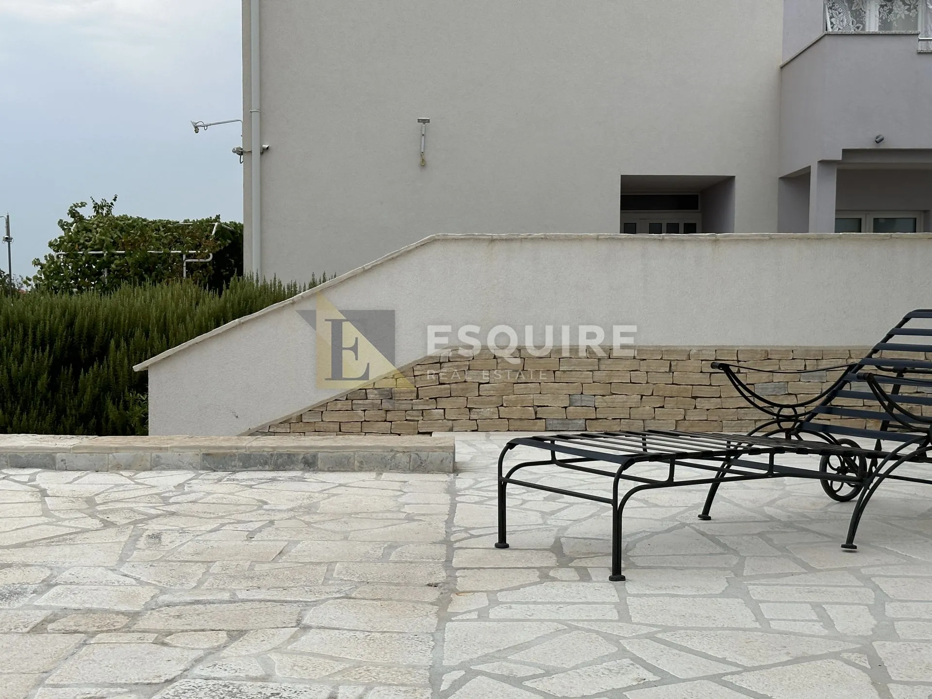 donja jagodnja - apartmanska kuća s bazenom - 540m2 - slika 26