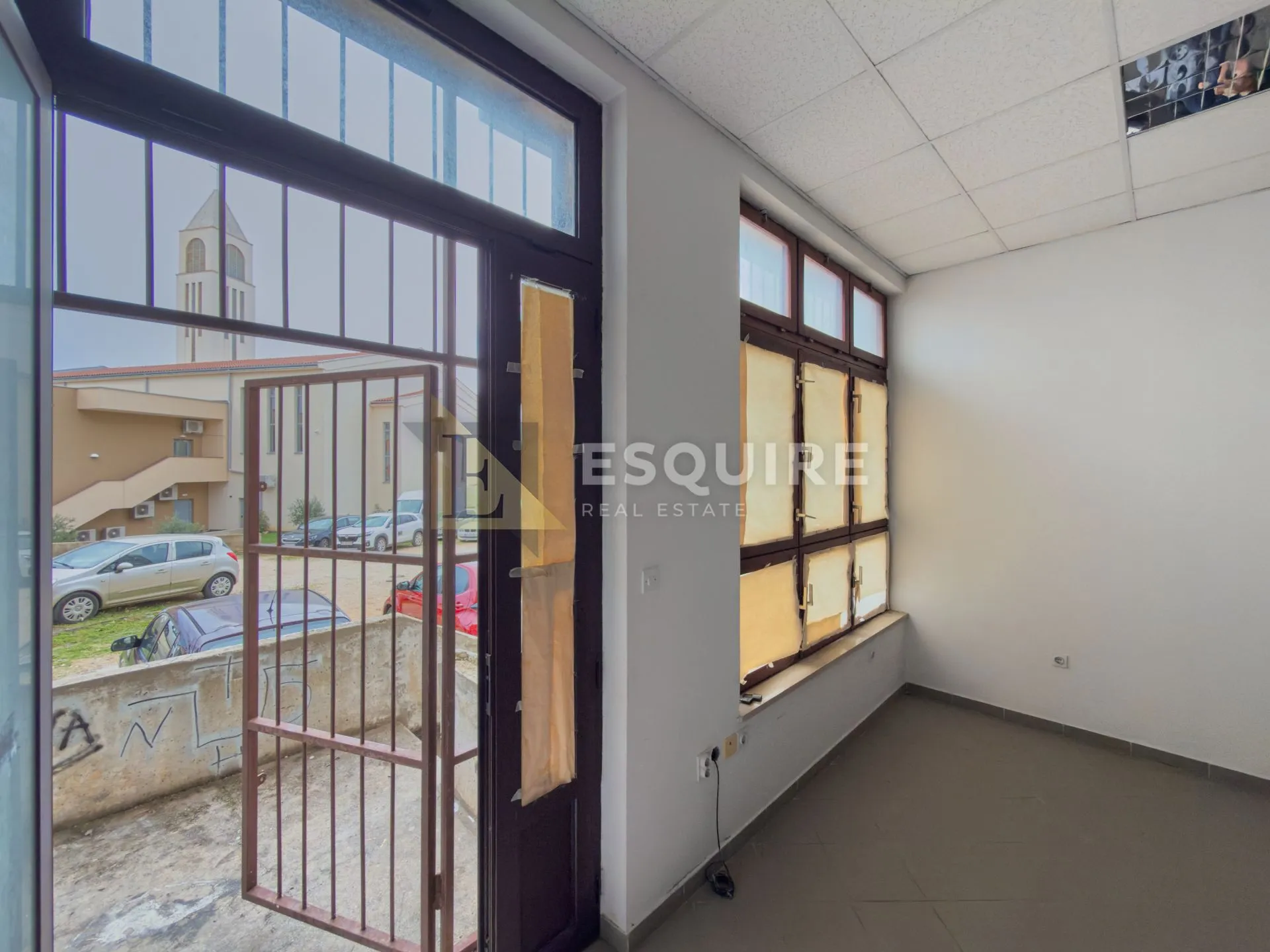 bili brig - poslovni prostor 48m2 - slika 5