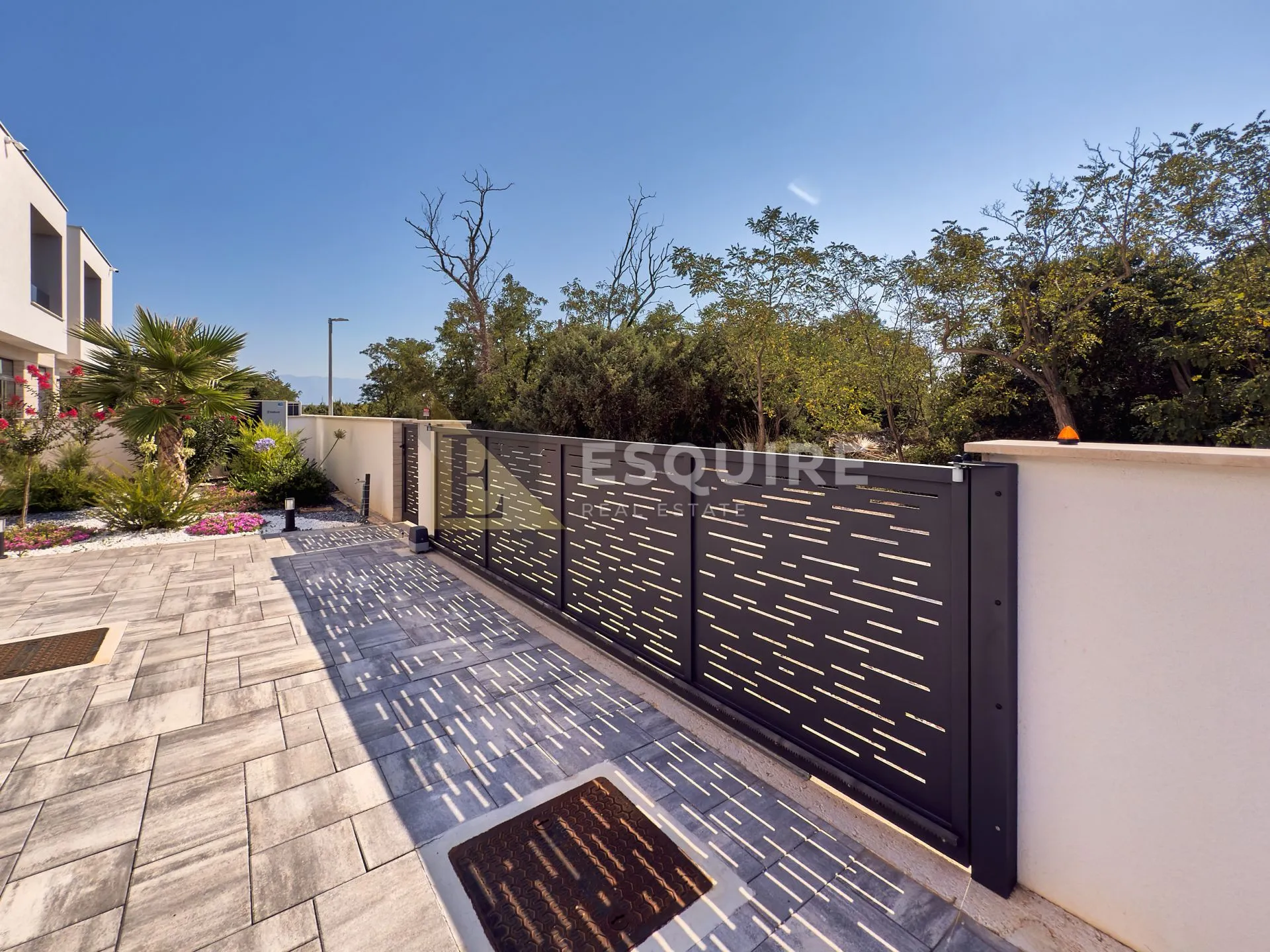 nin - zaton - moderna duplex vila s bazenom!! - slika 11