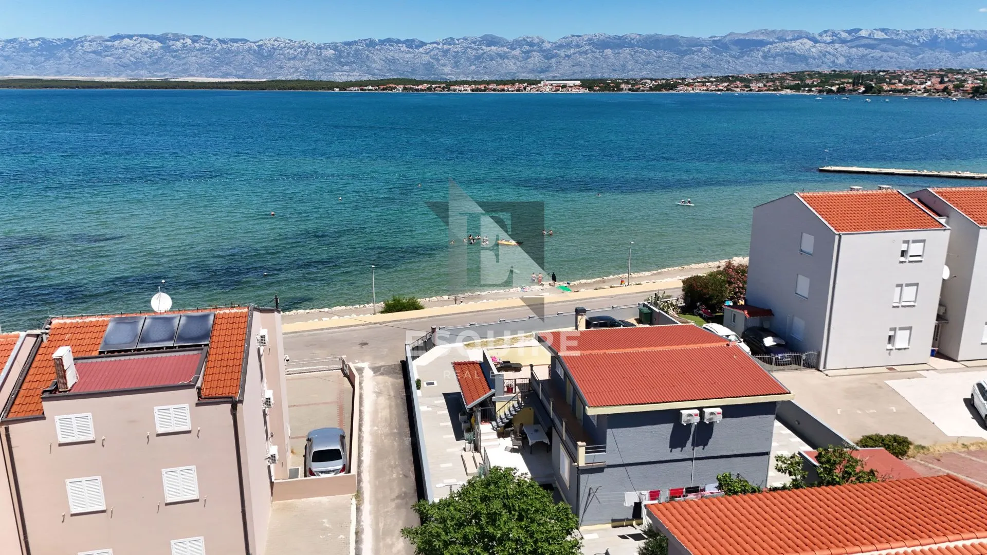 nin - apartmanska kuća 1. red do mora - 240m2 - slika 3