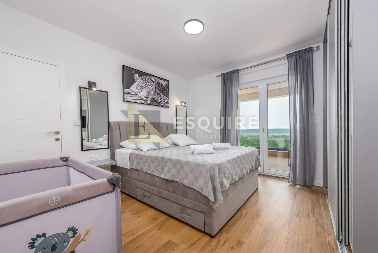 tinj - luksuzna villa s velikom okucnicom - slika 12