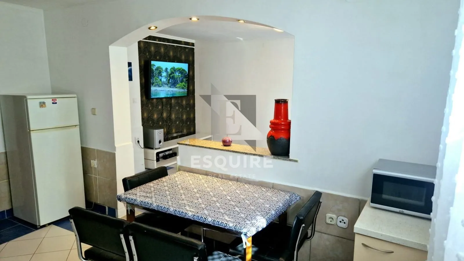 bili brig - trosoban stan u suterenu - 87m2 - slika 2