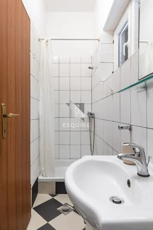 brač - sutivan - kuća sa dvije stambene jedinice i bazenom - 425m2 - slika 28
