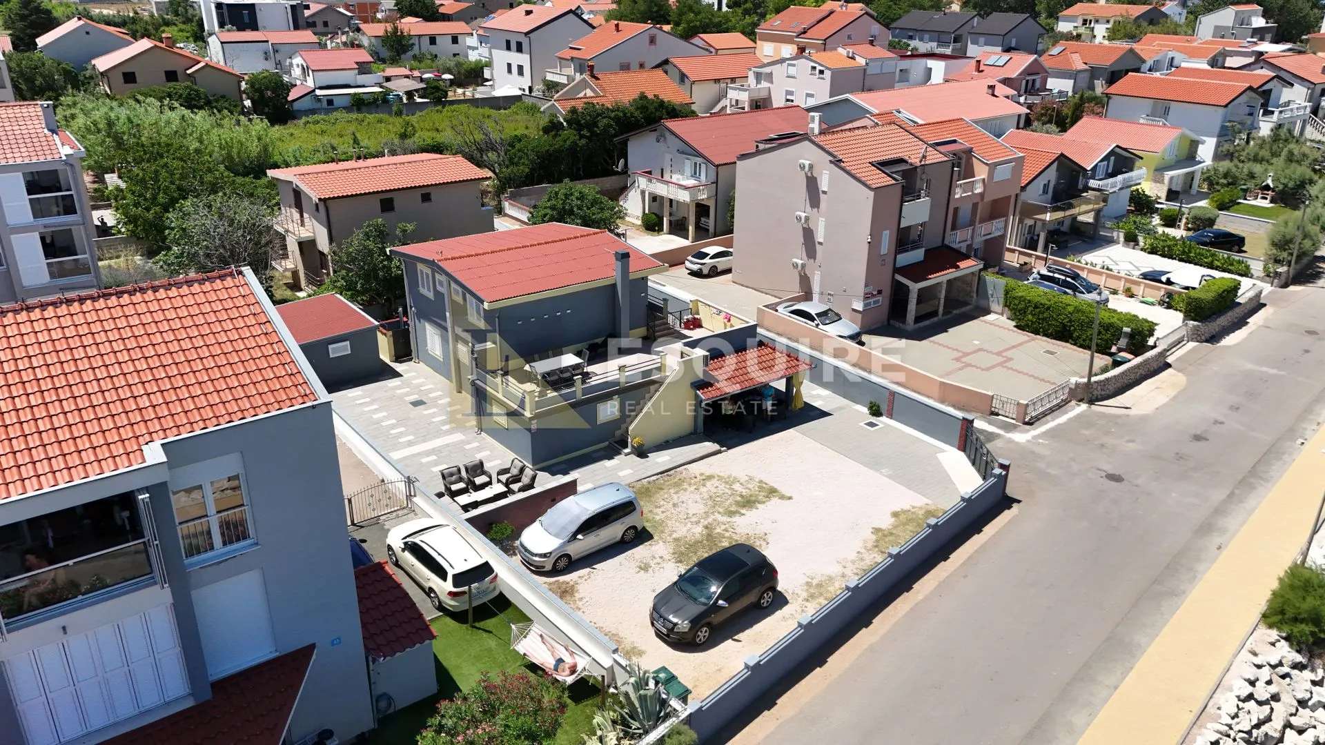 nin - apartmanska kuća 1. red do mora - 240m2 - slika 5