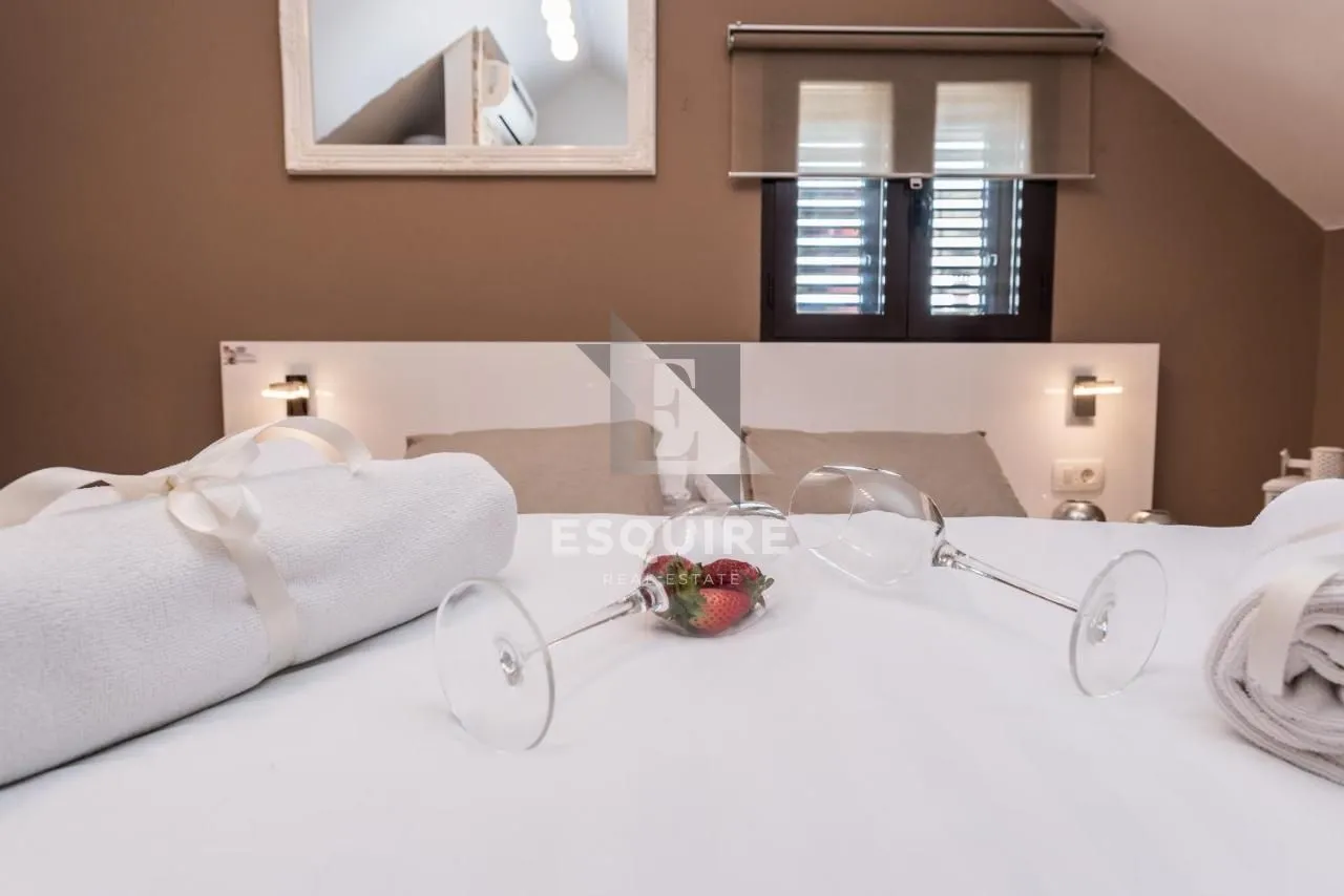 zadar - zgrada u centru stare jezgre grada sa 6 apartmana i 2 poslovna prostora - slika 22