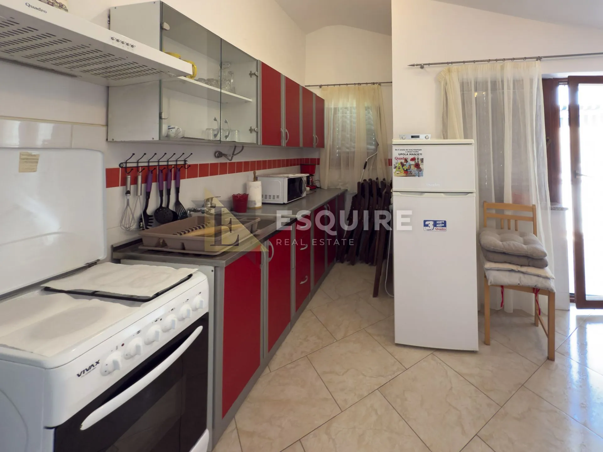 vrsi - samostojeća katnica sa dvije stambene jedinice - 250m2 - slika 4