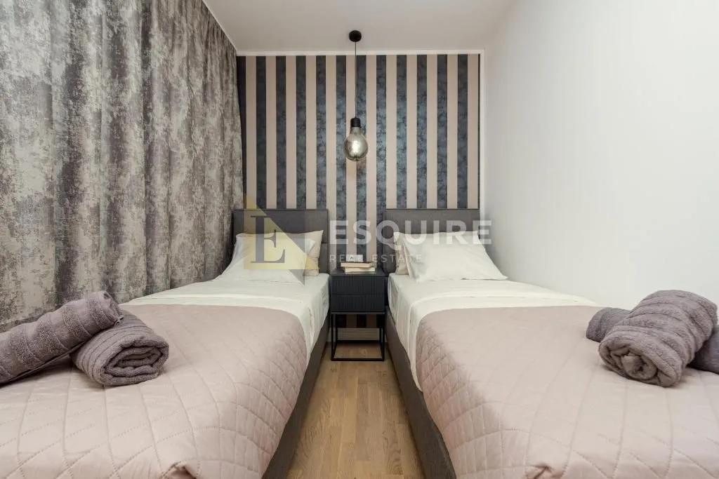 privlaka - duplex vila s bazenom 3. red od mora - 190m2 - slika 14