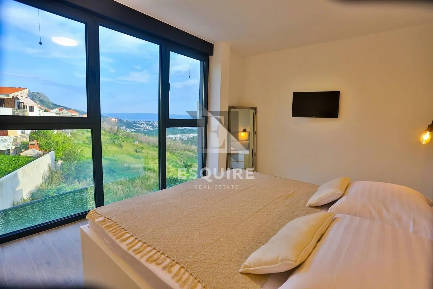 luksuzna vila s bazenom, okolica splita - slika 43