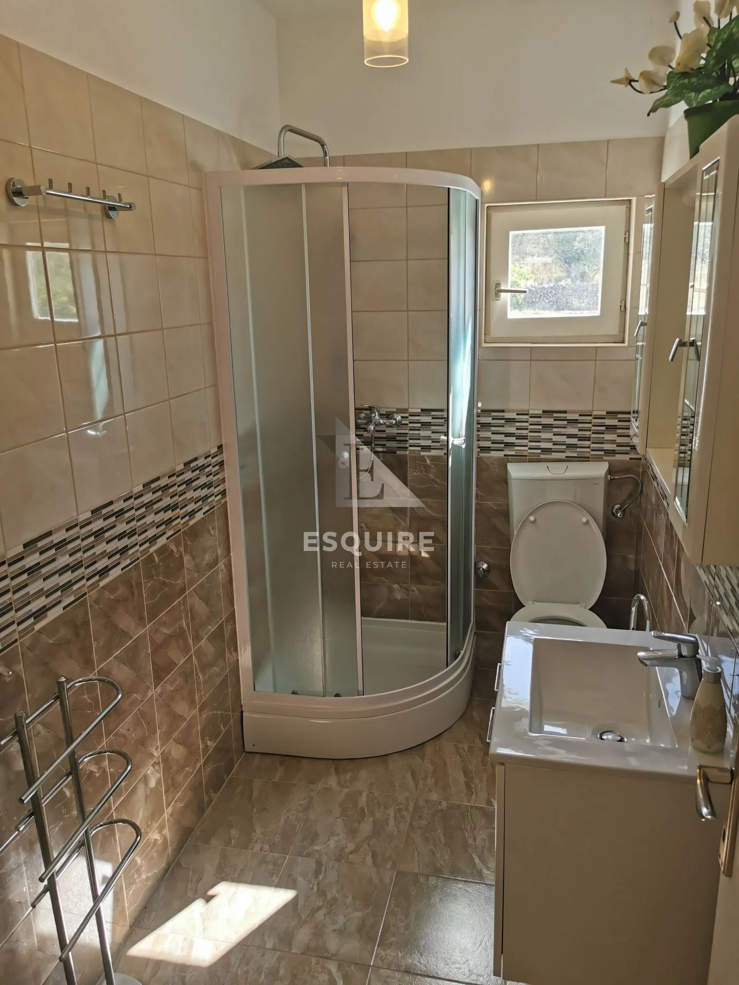 čiovo - slatine villa u prvom redu do mora - slika 24