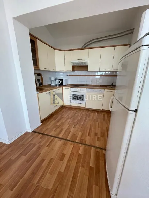 ljubač - velika parcela sa prizemnicom 1. red do mora - 702m2 - slika 6