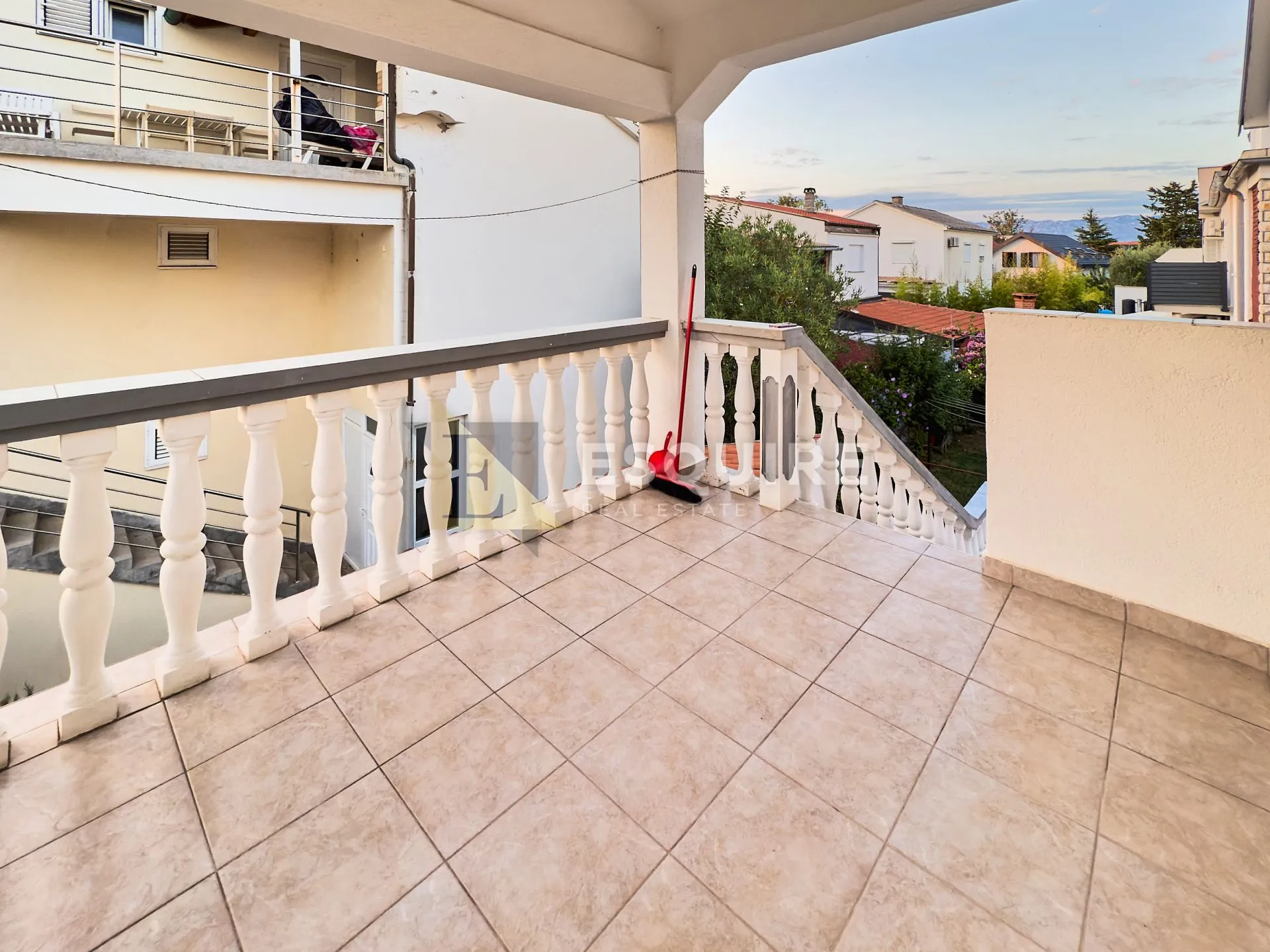 privlaka-sabunike, dvojna kuća s dva apartmana – 700 m od pješčane plaže!! - slika 23