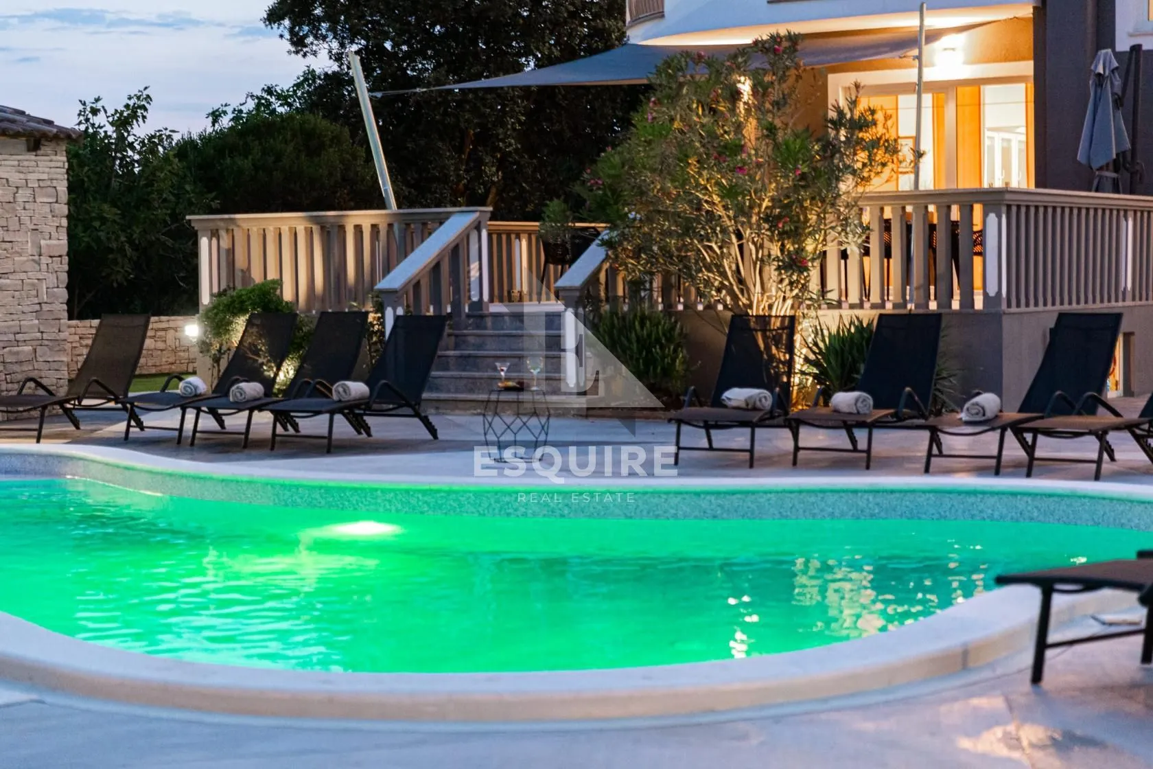 zaton - luksuzna vila s bazenom, 8 spavaćih soba - 385m2 - slika 6