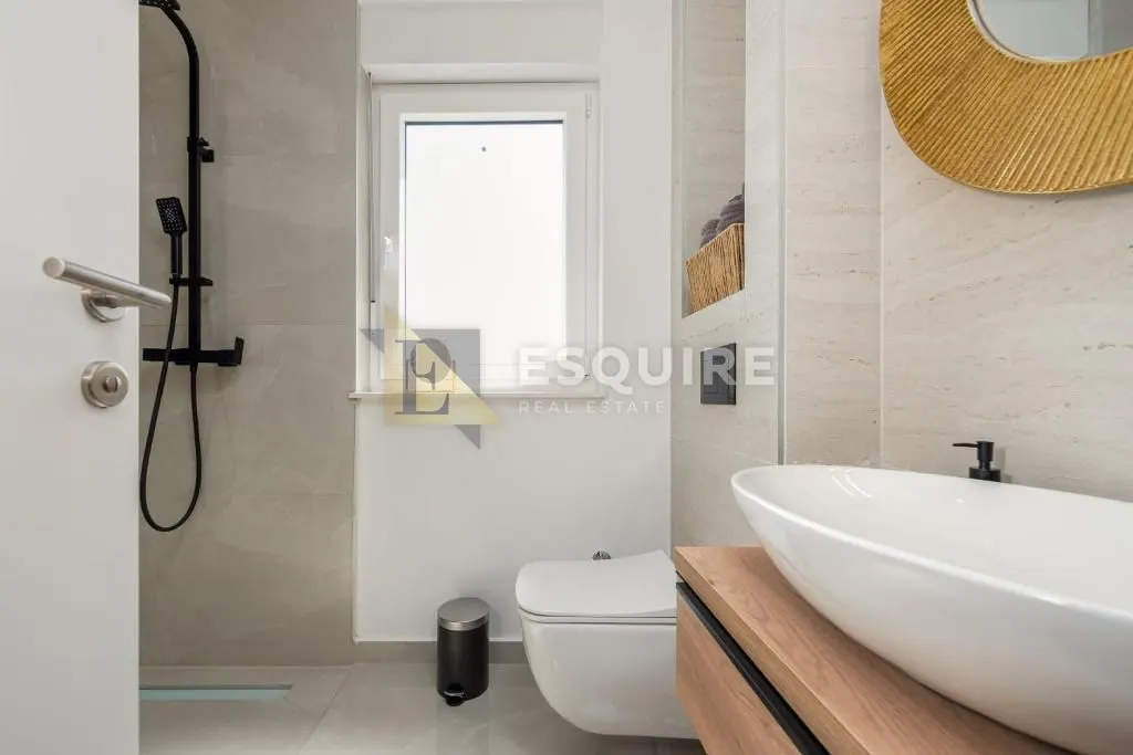 privlaka - duplex vila s bazenom 3. red od mora - 190m2 - slika 11