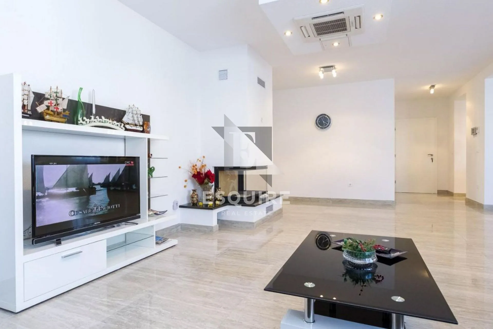 sukošan - kuća sa tri stana ukupne stambene površine - 345m2 - slika 11