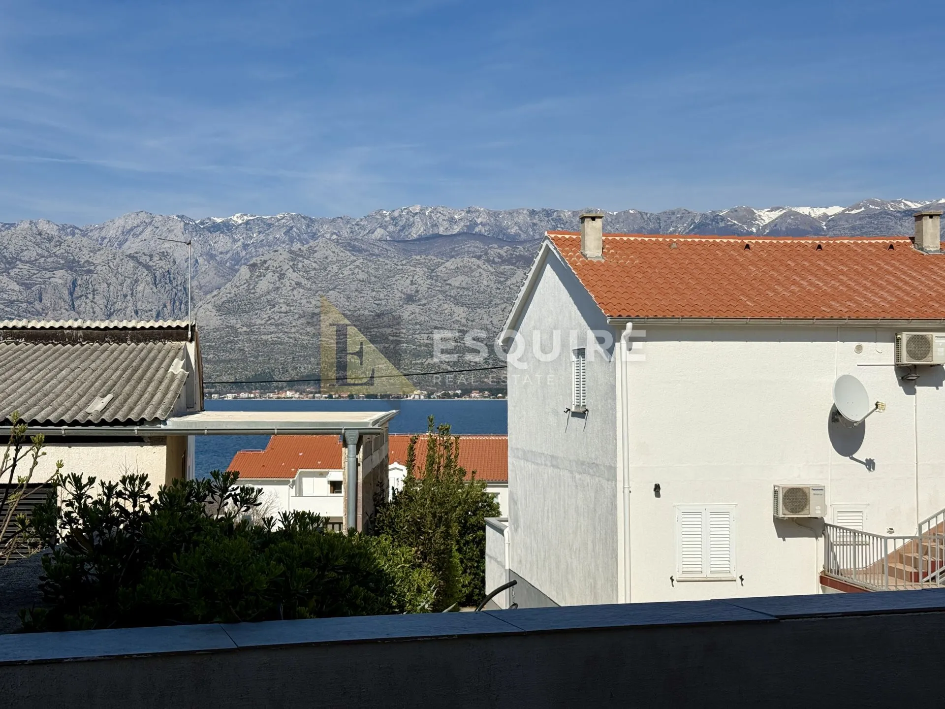 vinjerac – prostrani namješten dvosobni apartman s vrtom!! - slika 3