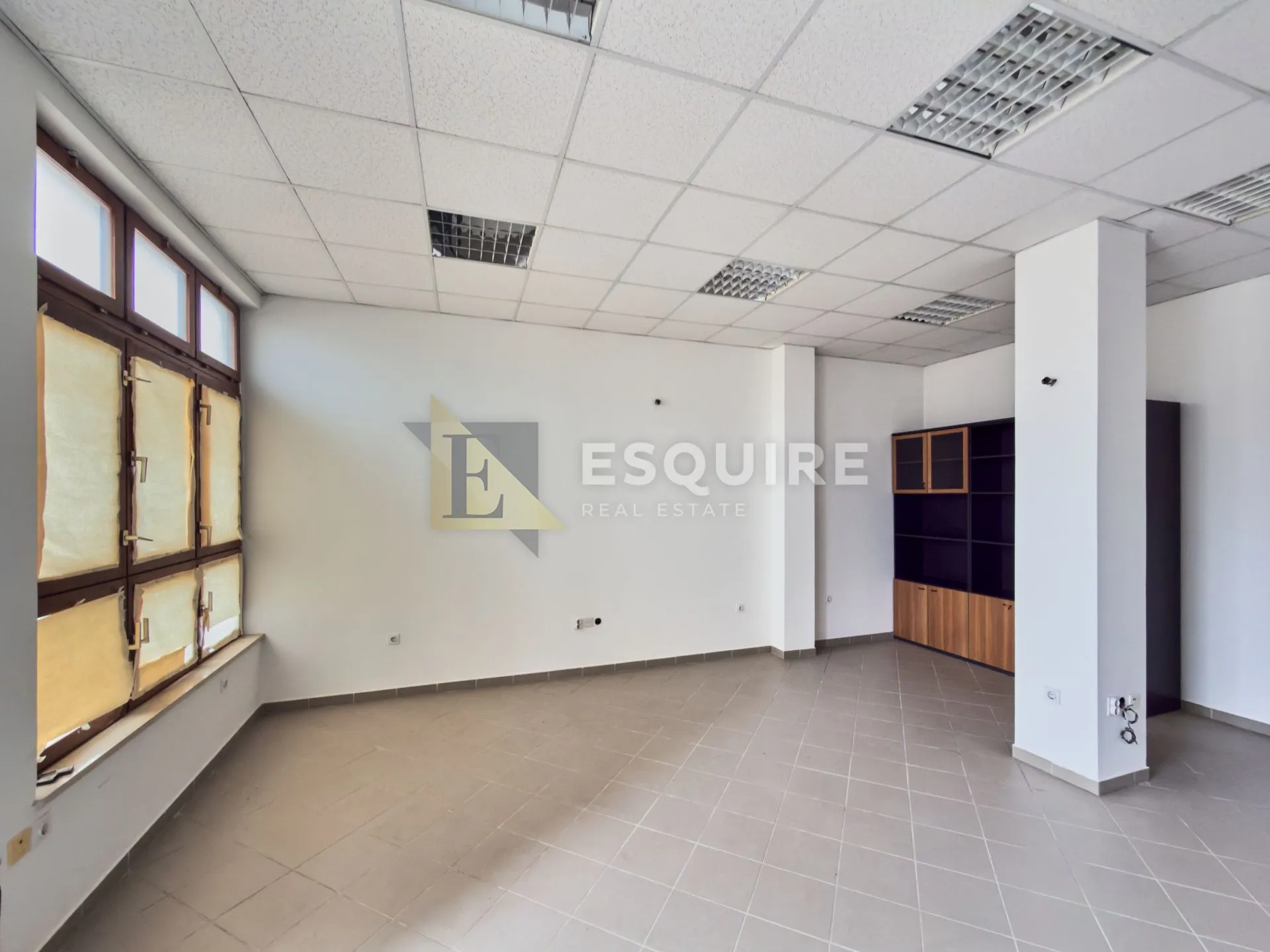 bili brig - poslovni prostor 48m2 - slika 2