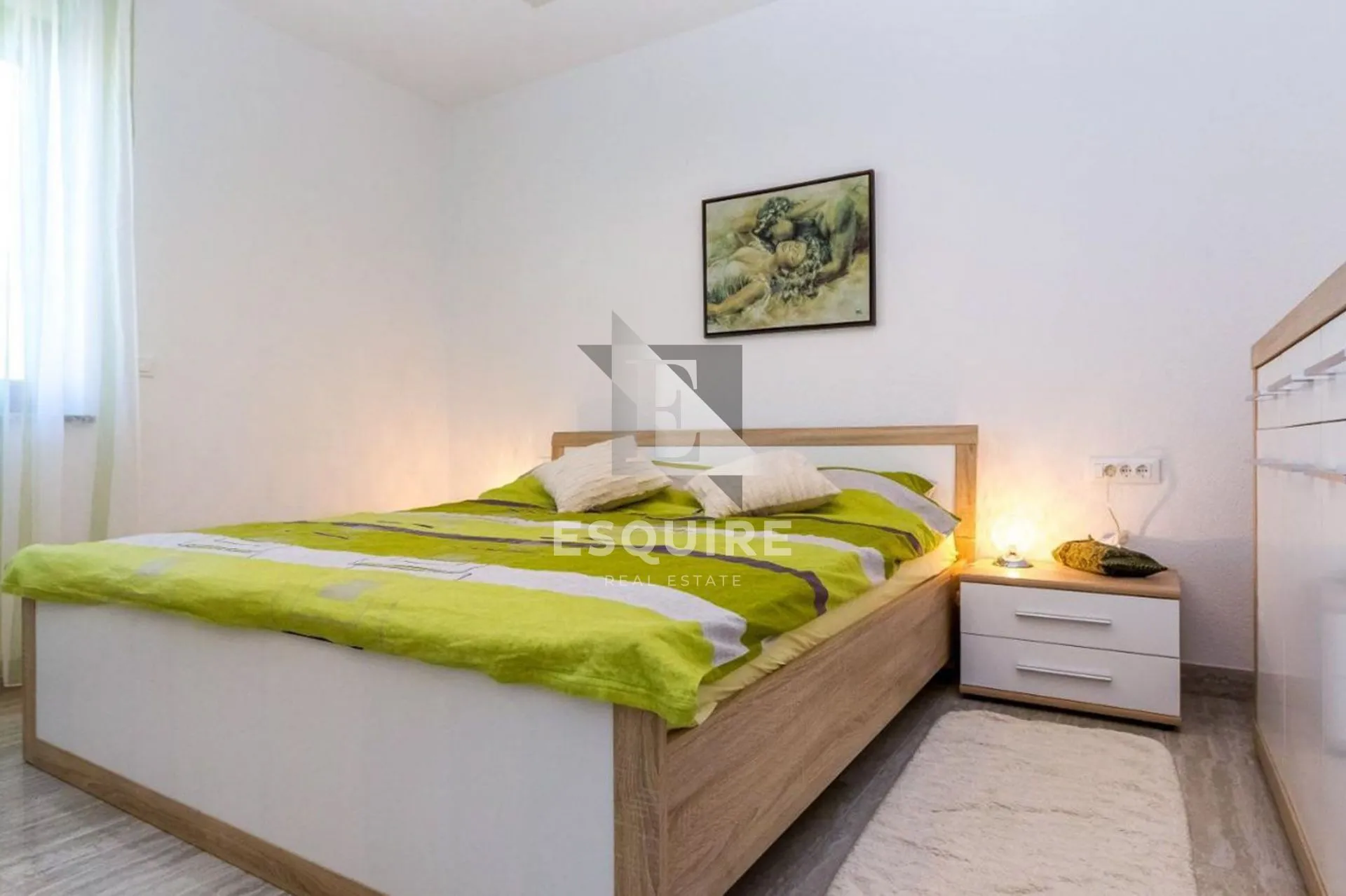 sukošan - kuća sa tri stana ukupne stambene površine - 345m2 - slika 14